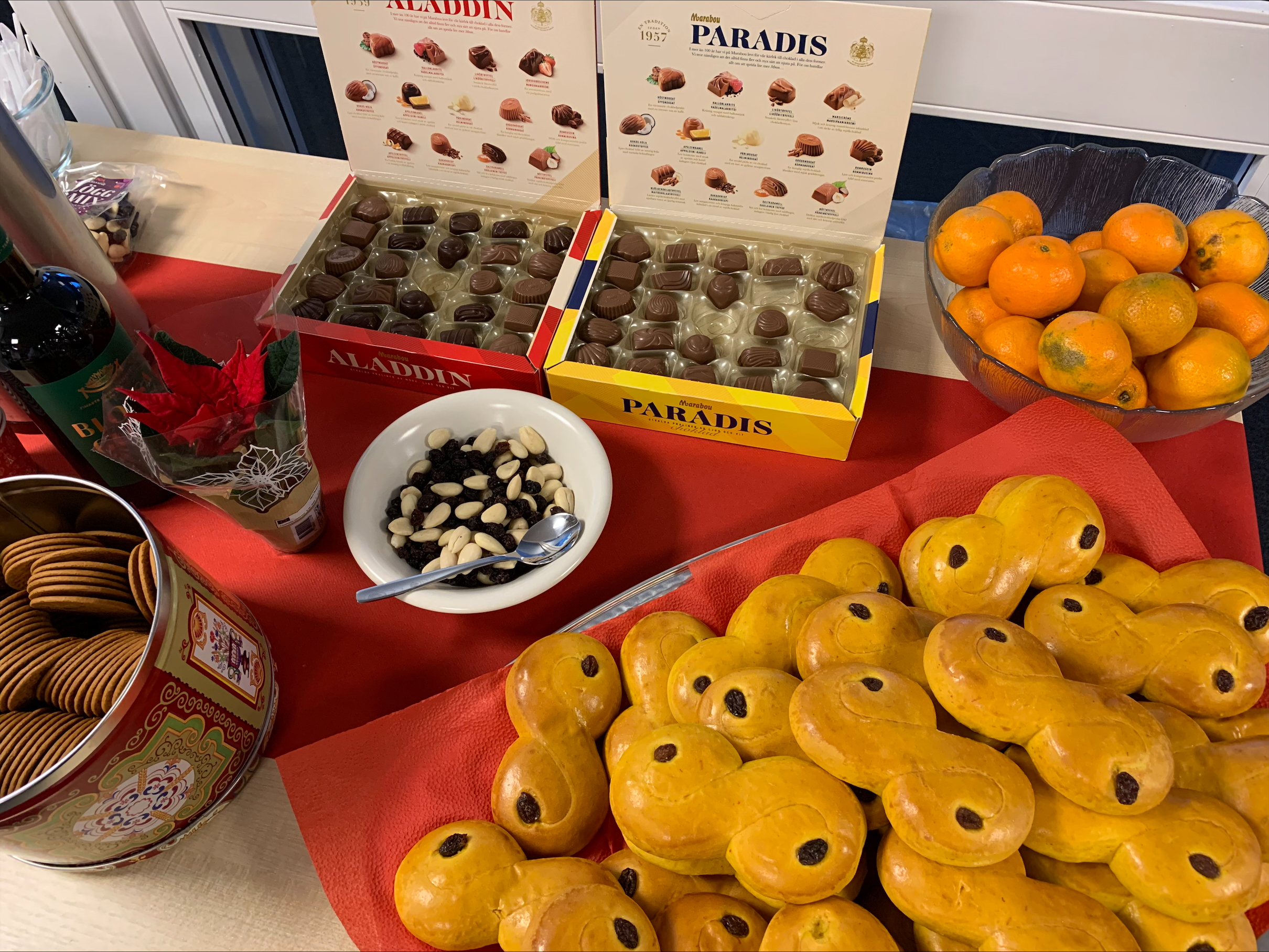 Julfika lussekatter choklad nötter och russin